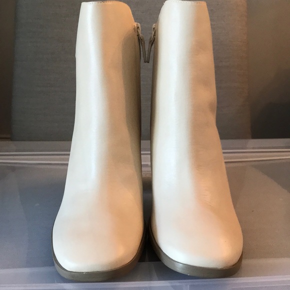 Mercedes Castillo leather ankle boot - never worn - Picture 6 of 7